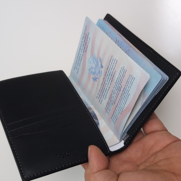 Coach 1283 Passport Case Signature Canvas W/Travel Patches Mahogany Multi (Last) - Picture 8 of 12